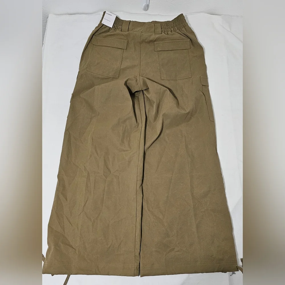 Jordan Utility Cargo Pants Women’s Medium Loose Fit Tan NWT - Picture 3 of 11